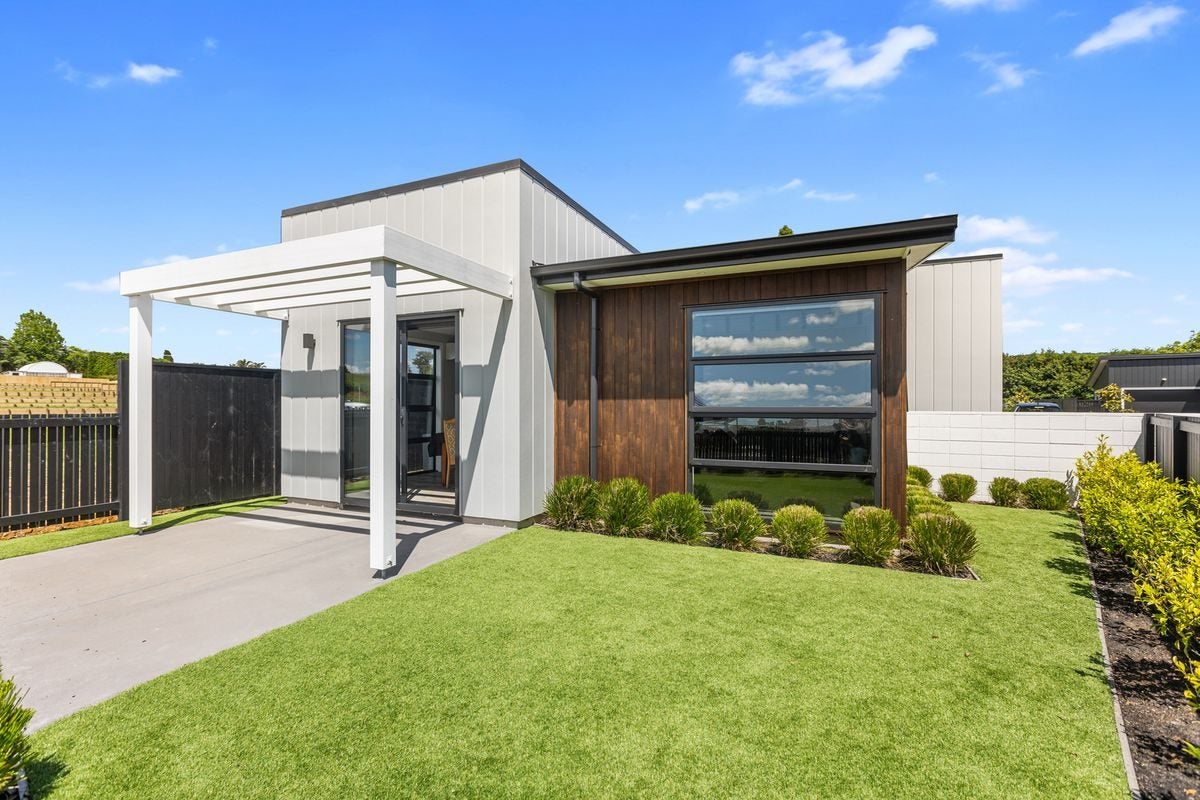 16 Tanuku Lane, Te Puke, Te Puke - Carousel 1