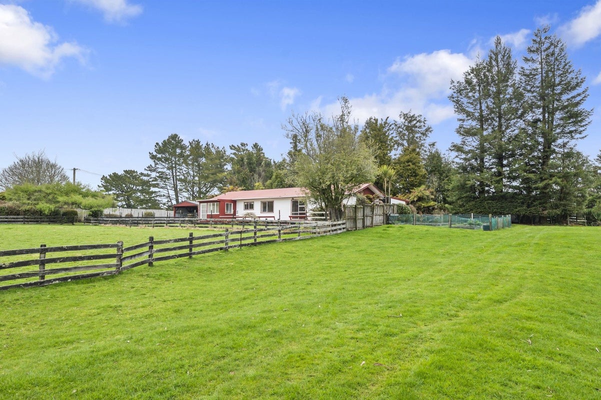 24 Old State Mill Road, Mamaku - Carousel 1