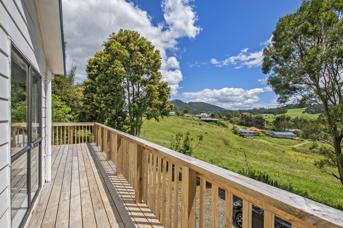 9 El Viso Place, Kamo, Whangarei - Carousel 2