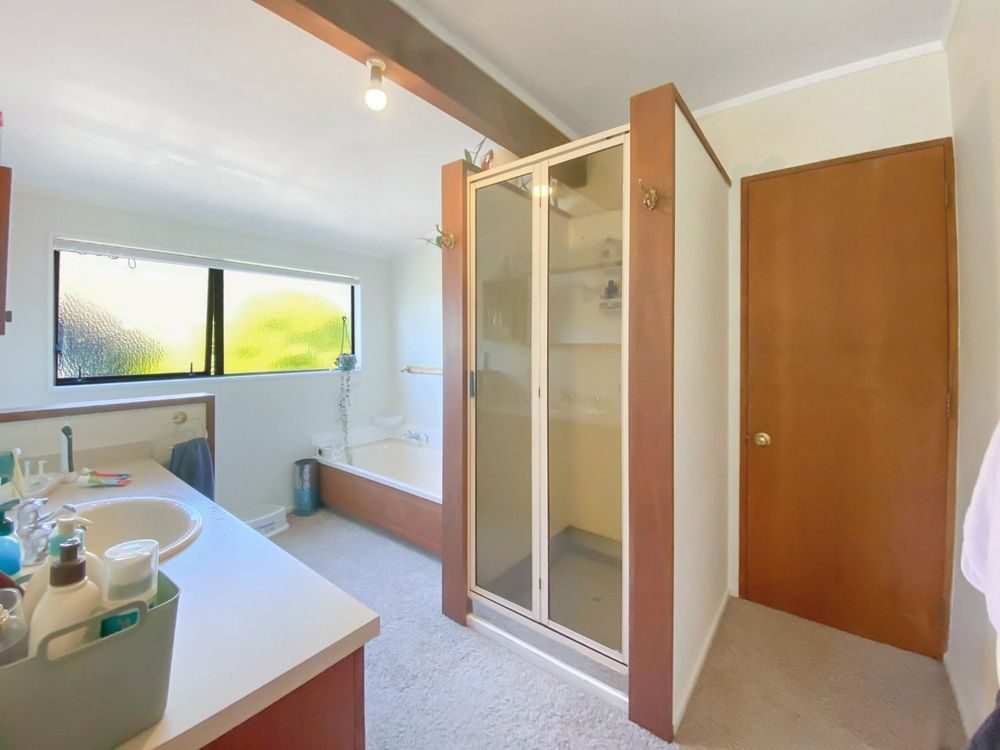 6 MOERANGI STREET, West End, Palmerston North - Carousel 14