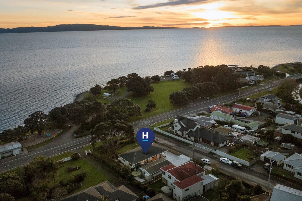 2 Valder Place, Waiomu - Carousel 2