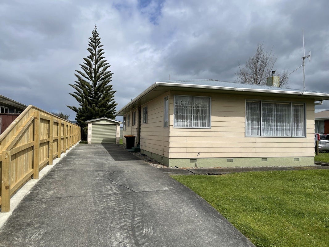 57 Rugby Street, Awapuni, Palmerston North - Carousel 1