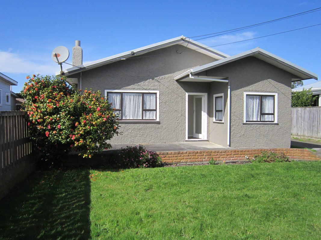 76 Manuka Street, Castlecliff, Whanganui - Carousel 1