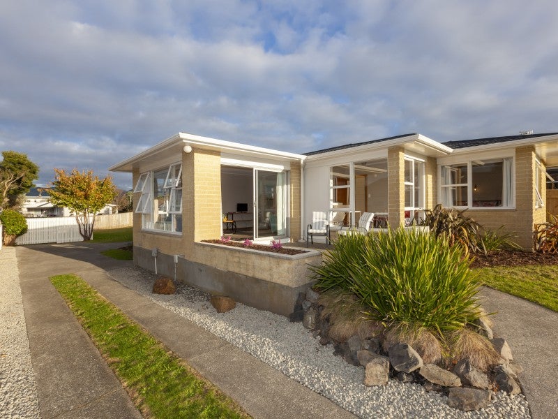 26 Callender Terrace, Paraparaumu Beach, Paraparaumu - Carousel 1