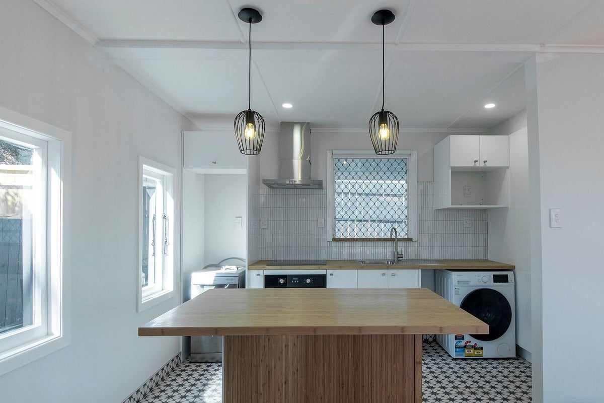 13 Layard Street, Avondale, Auckland - Carousel 2