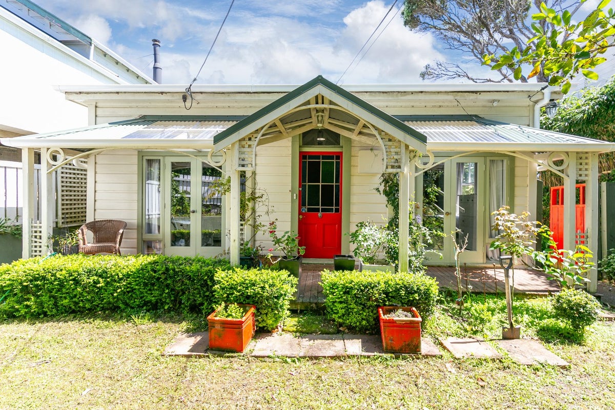109 Northland Road, Northland, Wellington - Carousel 2
