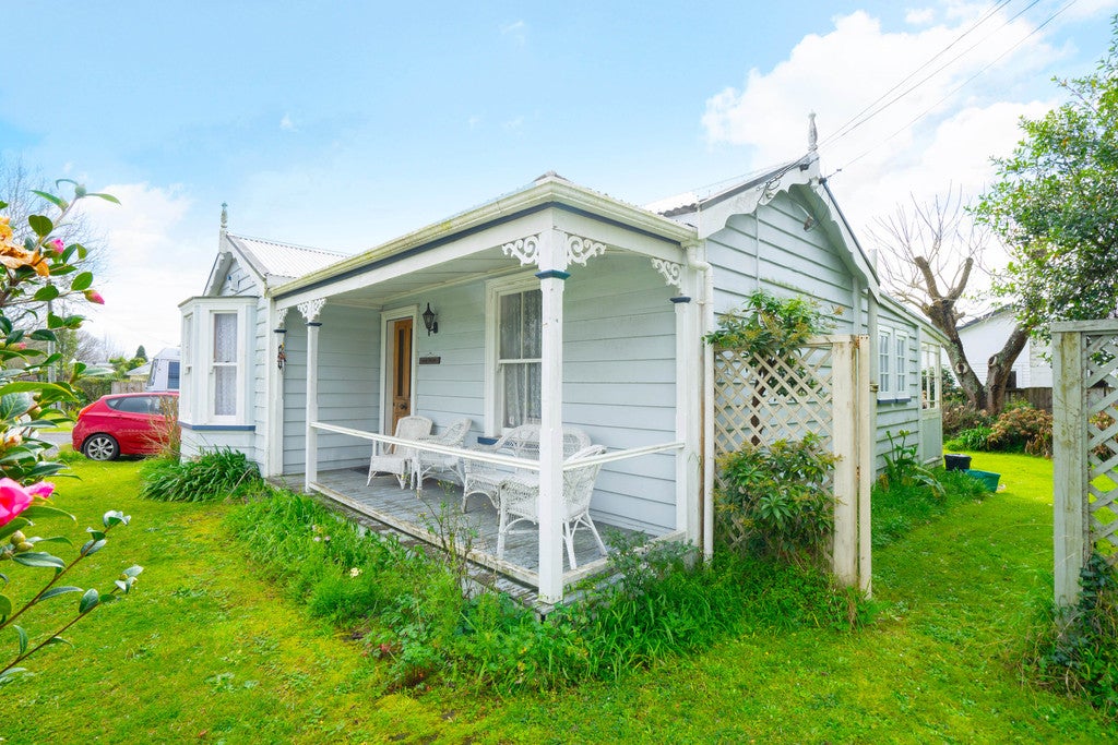 85 Cook Street, Hamilton East, Hamilton - Carousel 1
