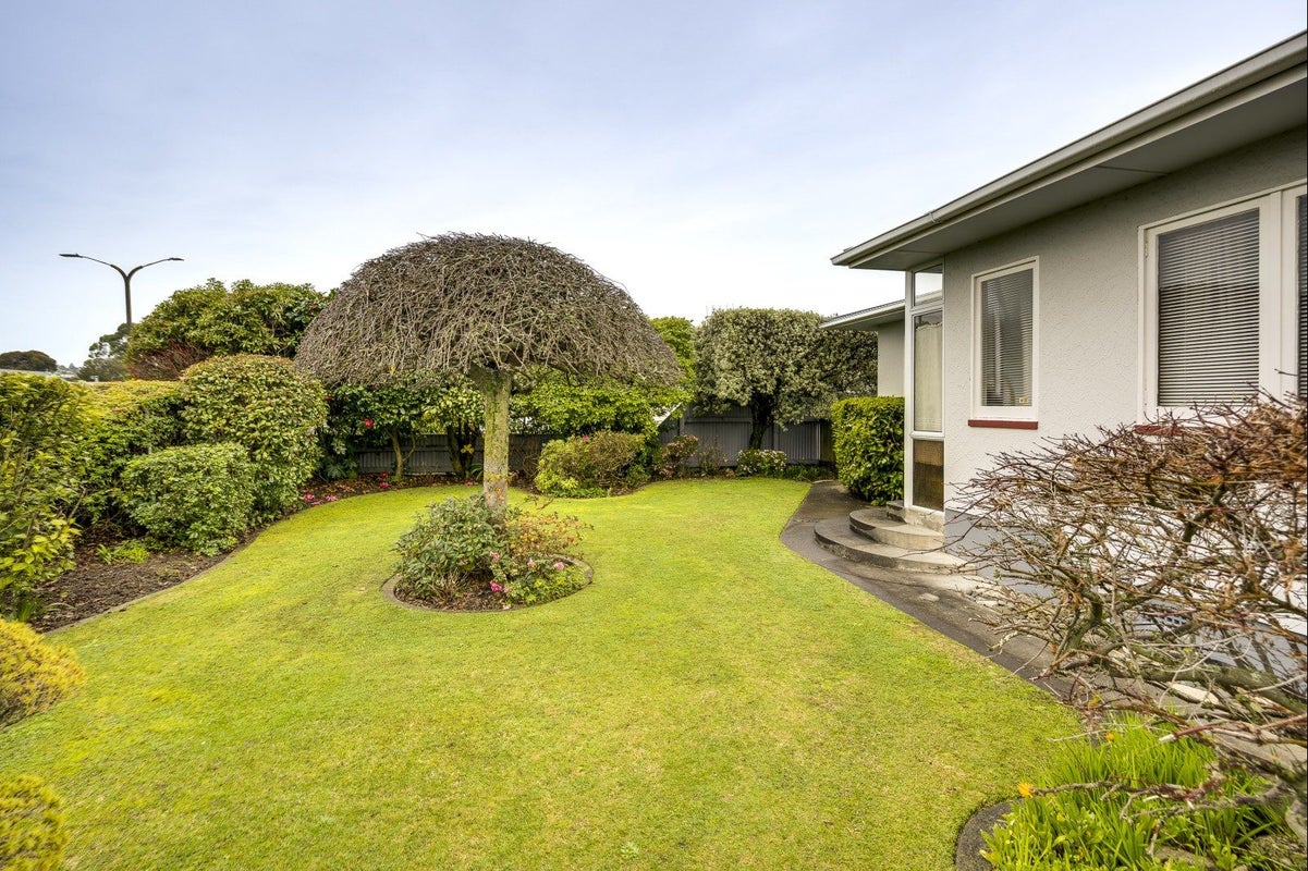 220 Kennedy Road, Onekawa, Napier - Carousel 2