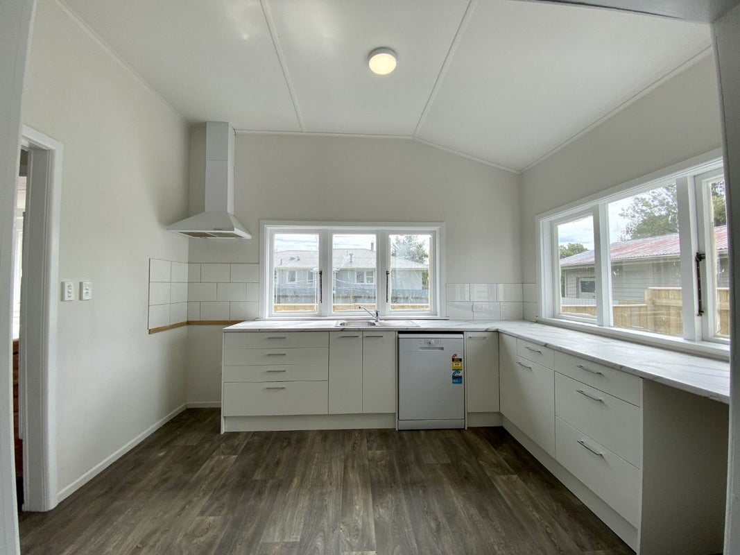 61A Bledisloe Road, Maraenui, Napier - Carousel 2