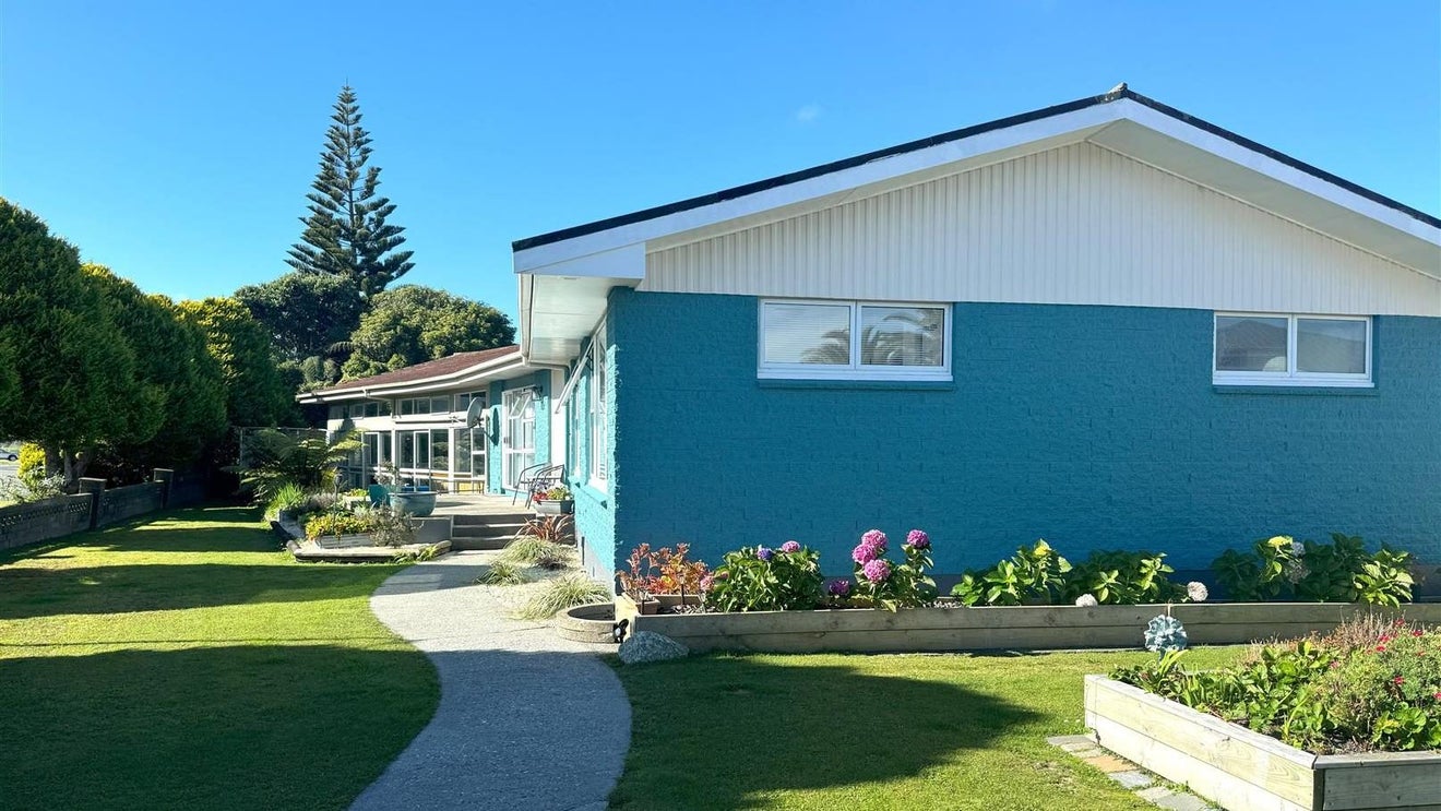 16 Keith Road, Paroa, Greymouth - Carousel 1