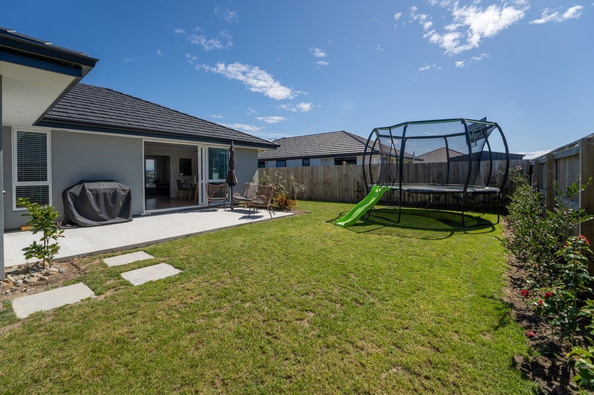 47 Camberley Road, Richmond, Richmond - Carousel 2