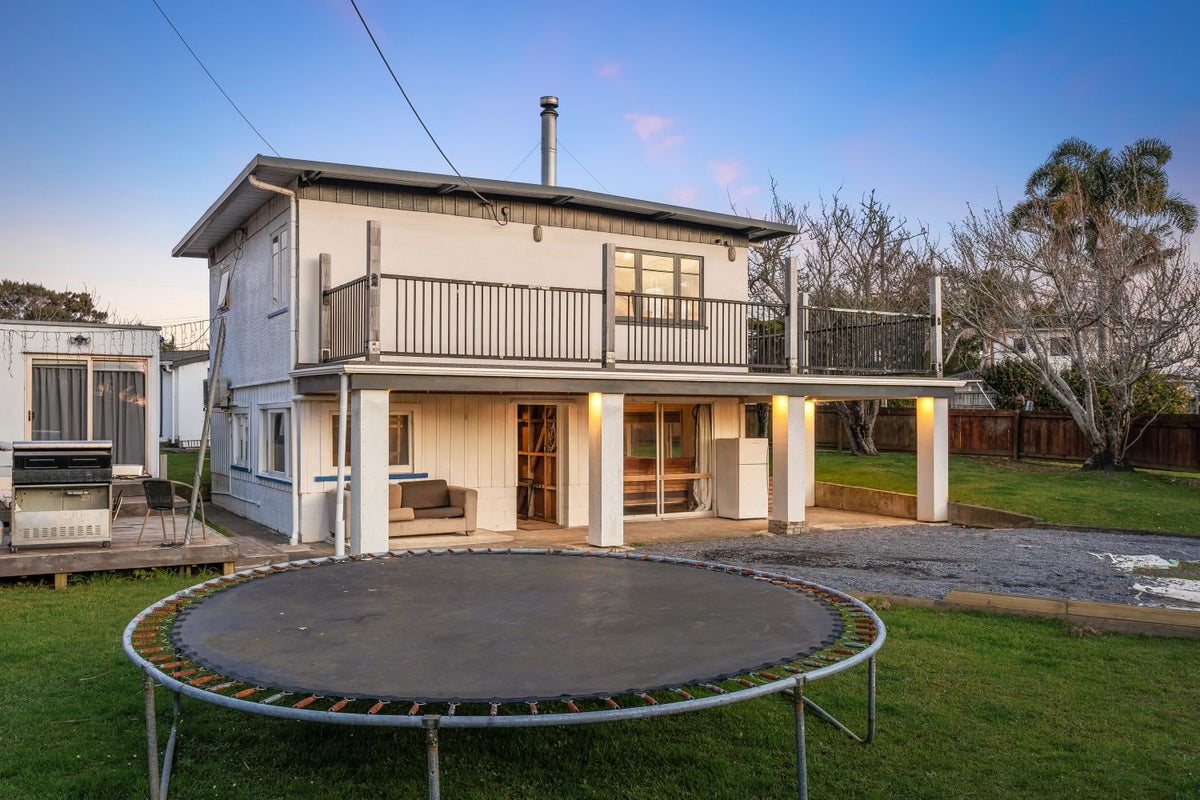 1 The Terrace, Herald Island, Auckland - Carousel 2