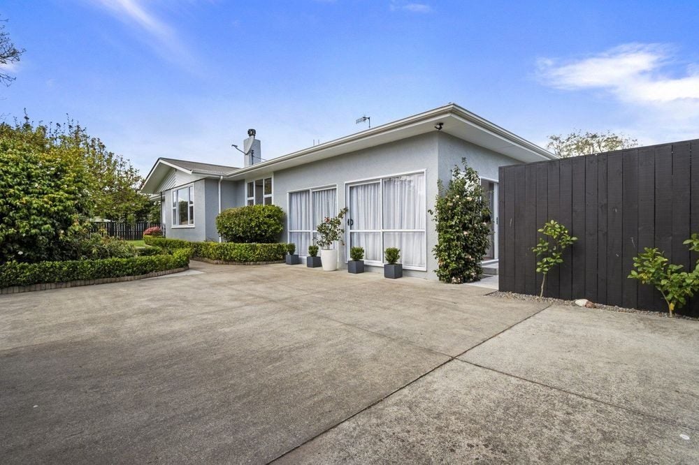 42 Park Road, West End, Palmerston North - Carousel 16