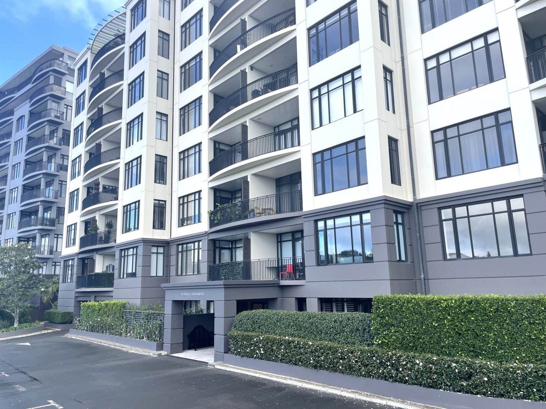 2C/38 James Cook Crescent, Remuera, Auckland - Carousel 1