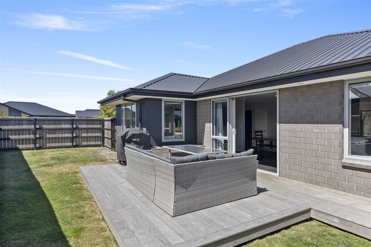 66 Prestons Park Drive, Marshland, Christchurch - Carousel 16