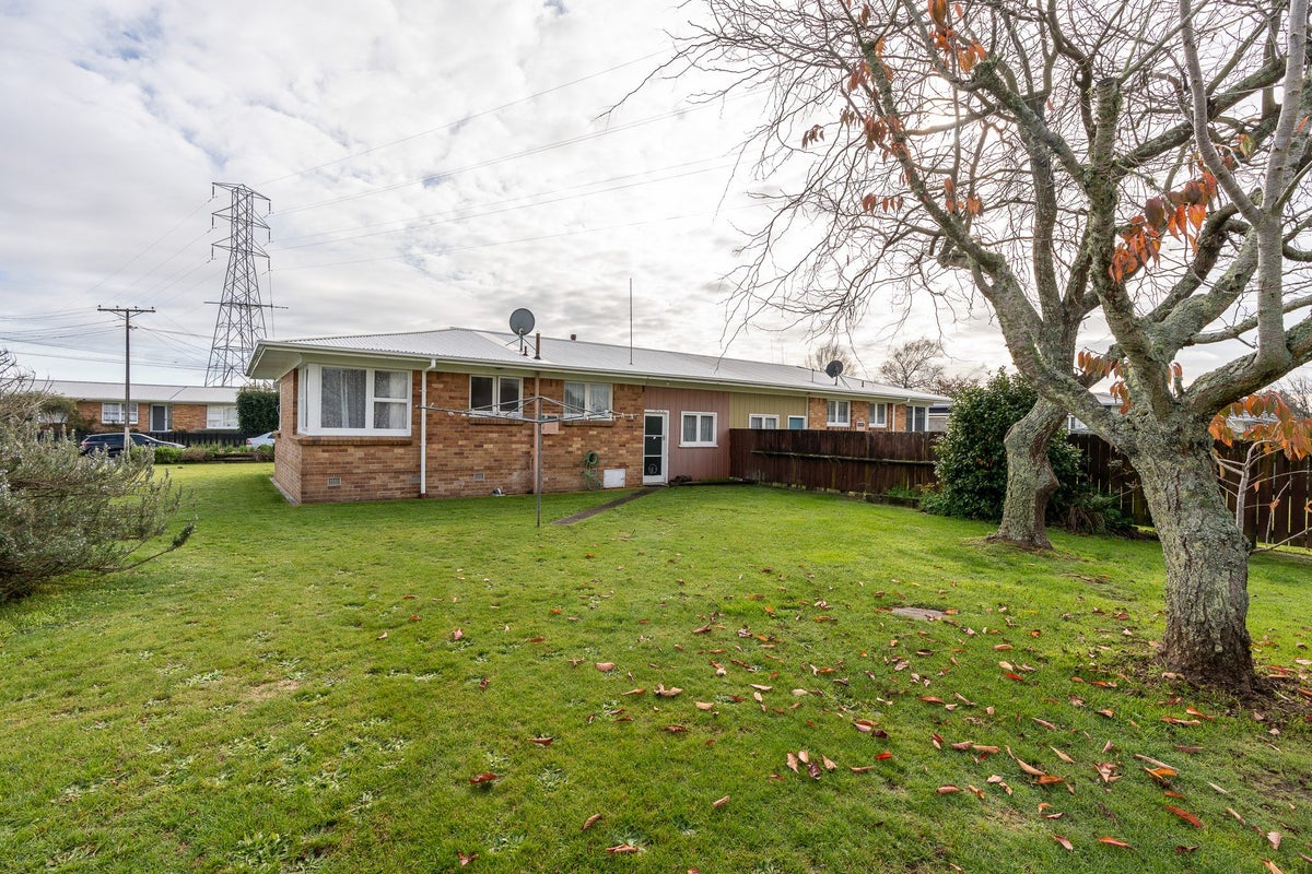 36 Sheridan Street, Silverdale, Hamilton - Carousel 13