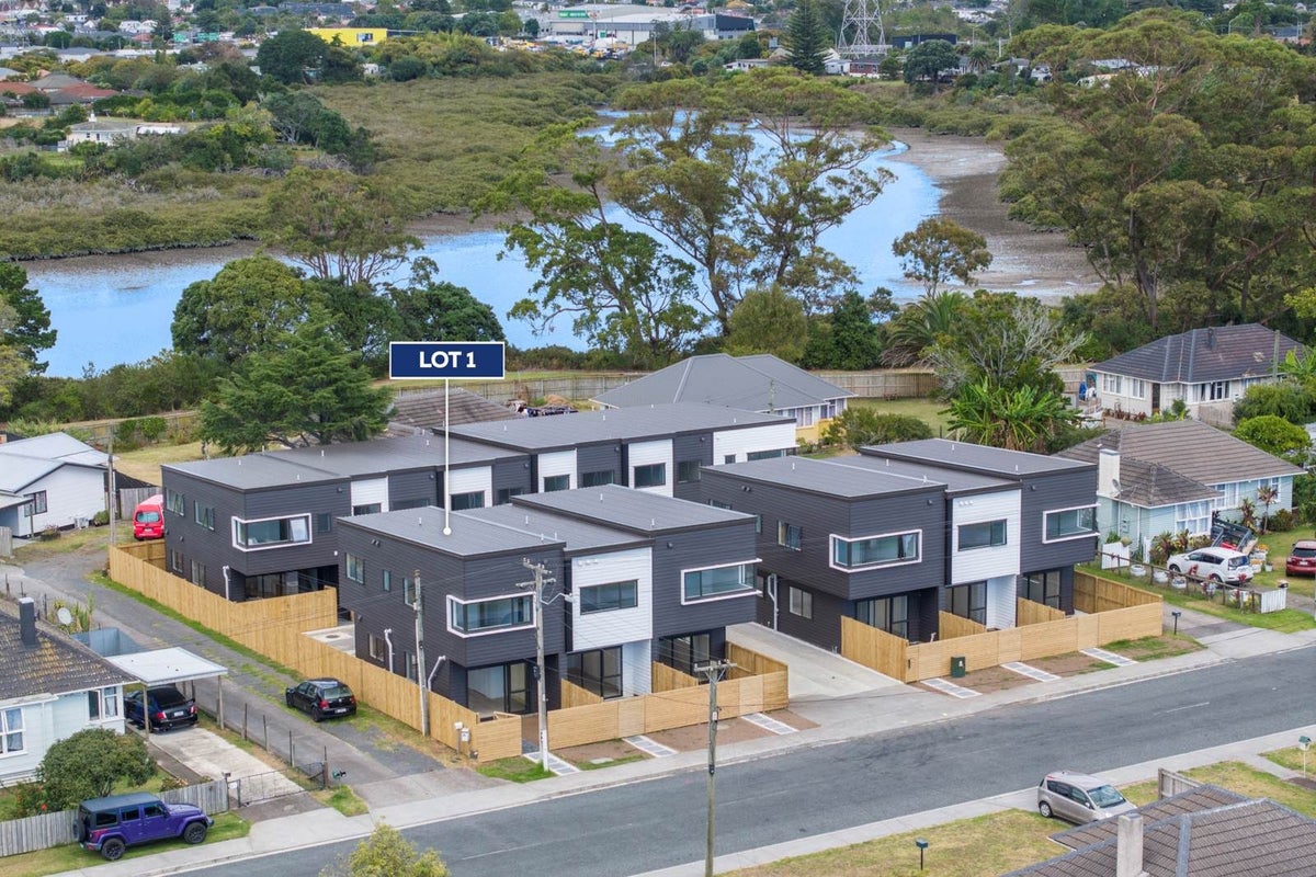 4/396 Panama Road, Mount Wellington, Auckland - Carousel 2