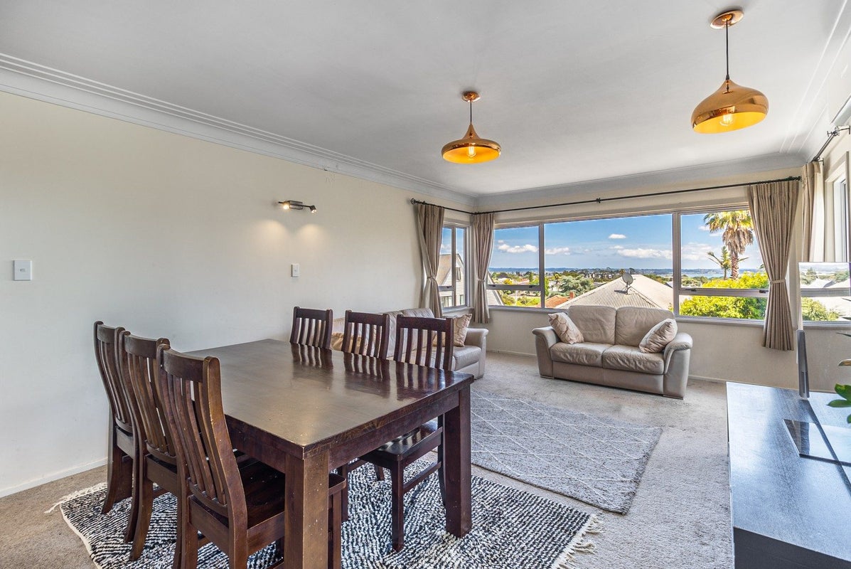 1-2/1014 New North Road, Mount Albert, Auckland - Carousel 2