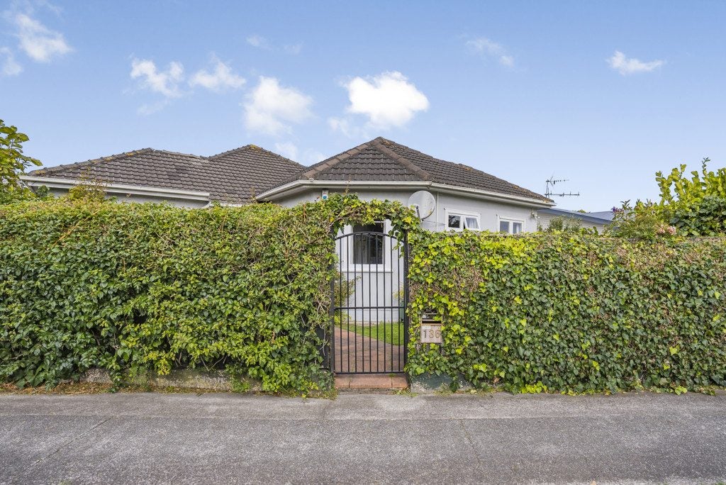 1/136 Kings Crescent, Hutt Central, Lower Hutt - Carousel 22
