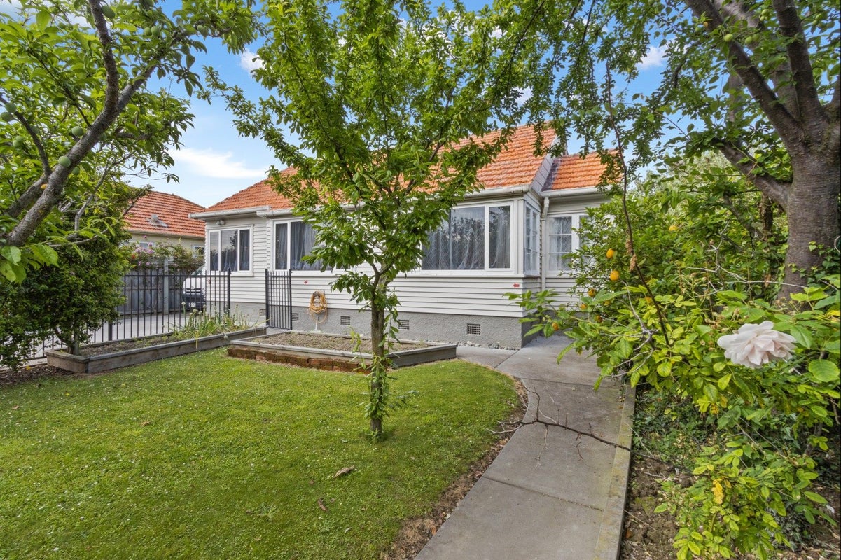 27 Rutherford Road, Marewa, Napier - Carousel 1