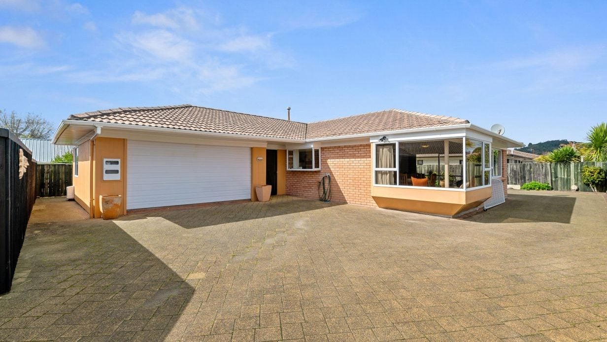 10B Holland Street, Glenholme, Rotorua - Carousel 1