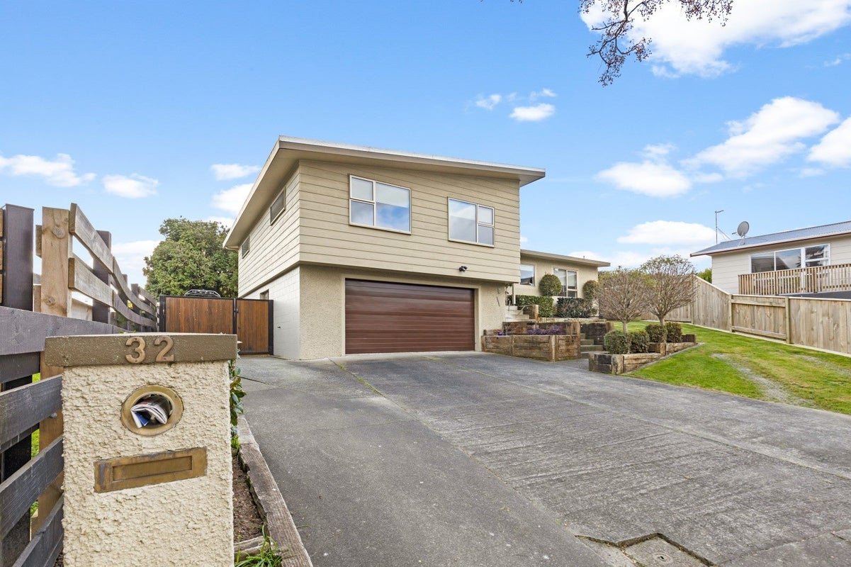 32 Haast Place, Awapuni, Palmerston North - Carousel 28
