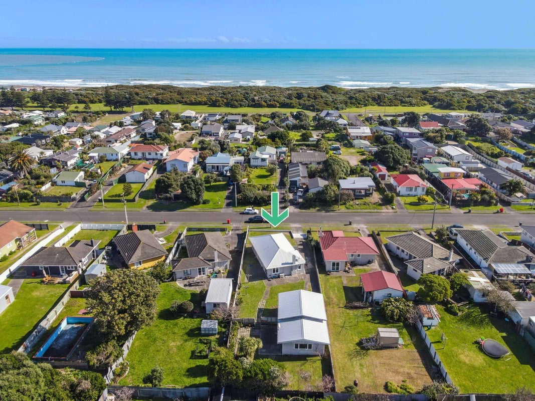 68 Matai Street, Castlecliff, Whanganui - Carousel 2