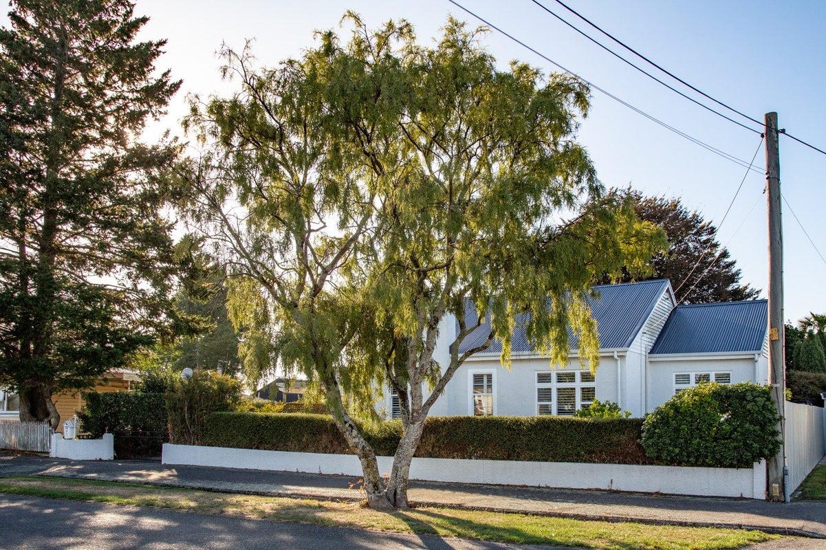 3 McKenzie Terrace, Carterton, Carterton - Carousel 24