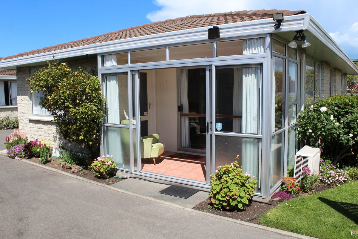 7 Roxburgh Street, Glenwood, Timaru - Carousel 1