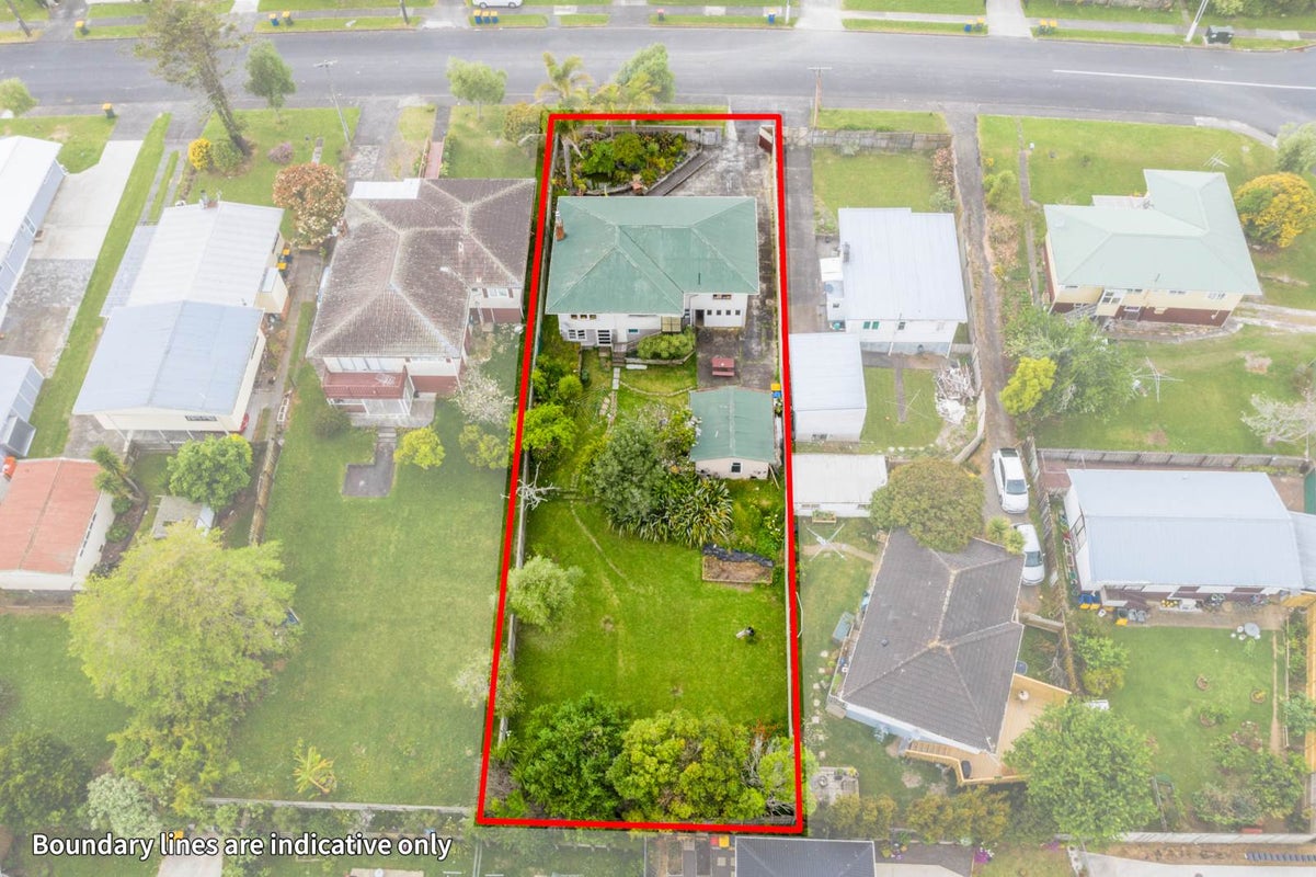 31 Barbary Avenue, Kelston, Auckland - Carousel 1