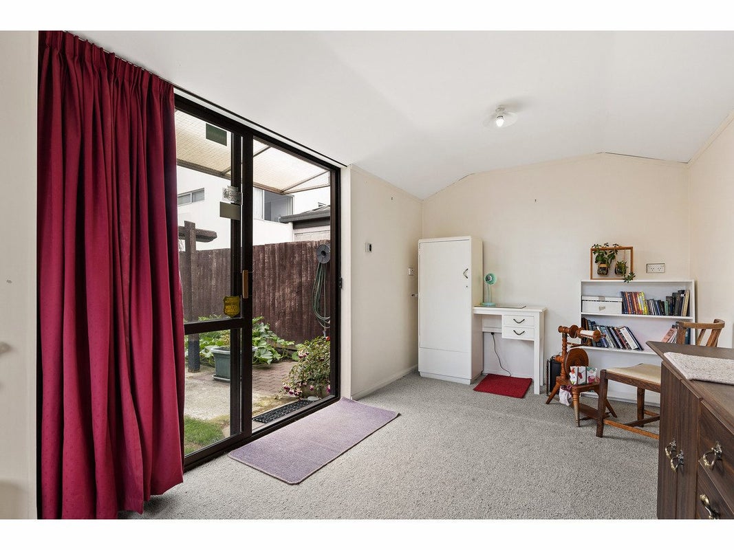 2/4 Limburg Lane, Spreydon, Christchurch - Carousel 21