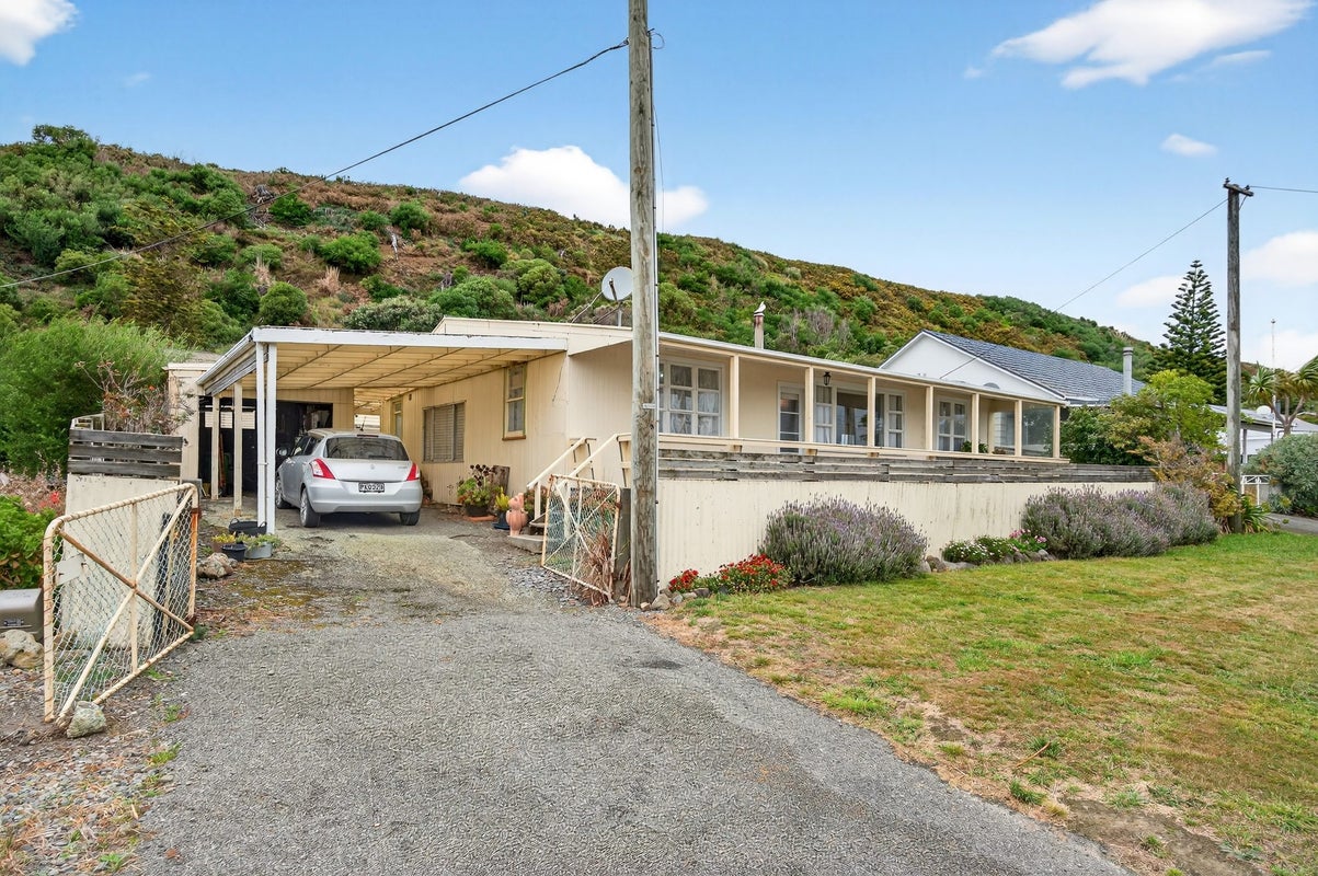 28 Lake Ferry Road, Lake Ferry - Carousel 19