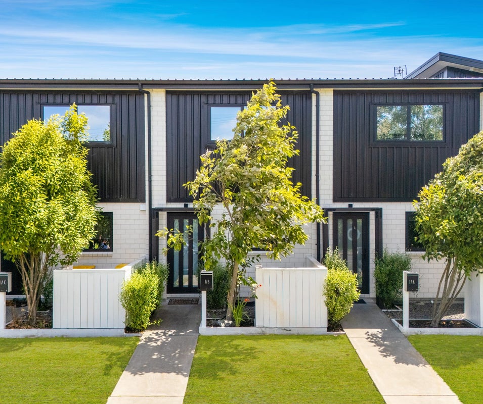 1B Hamurana Place, Te Atatu Peninsula, Auckland - Carousel 1