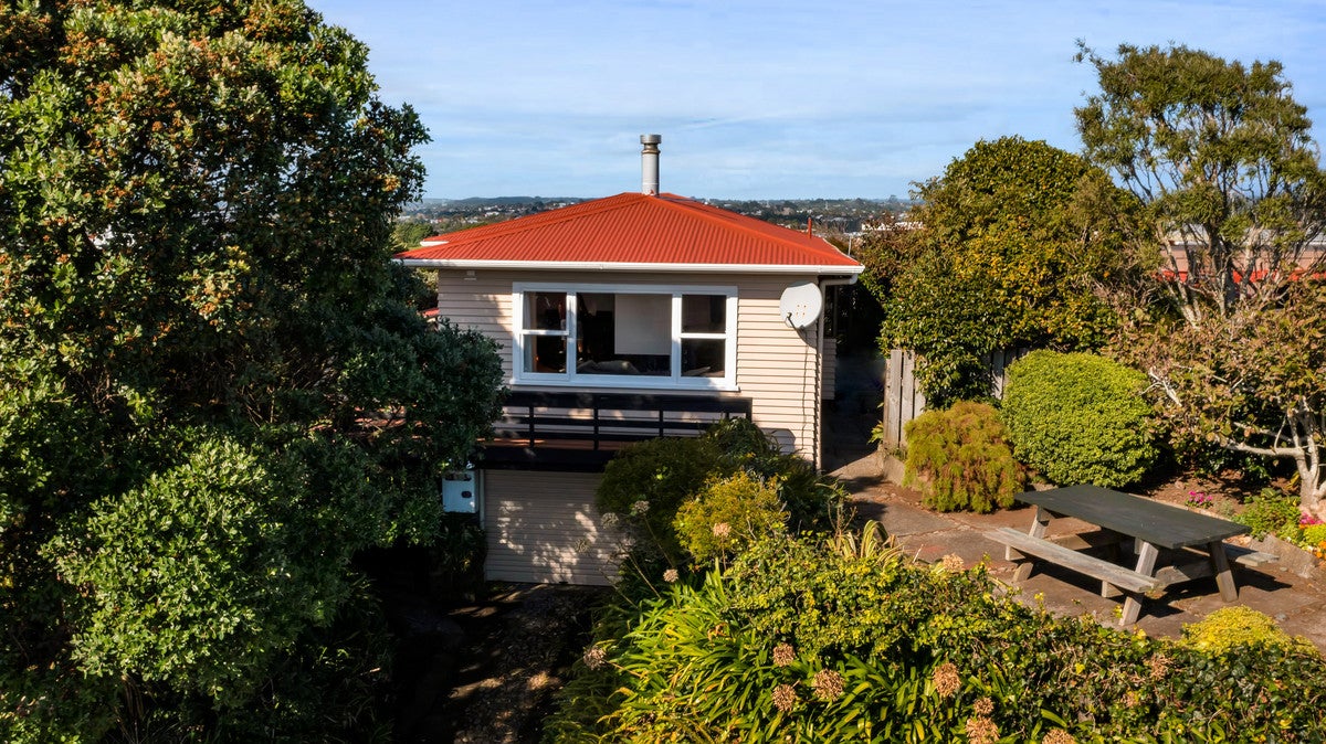 10 Melrose Street, Spotswood, New Plymouth - Carousel 20
