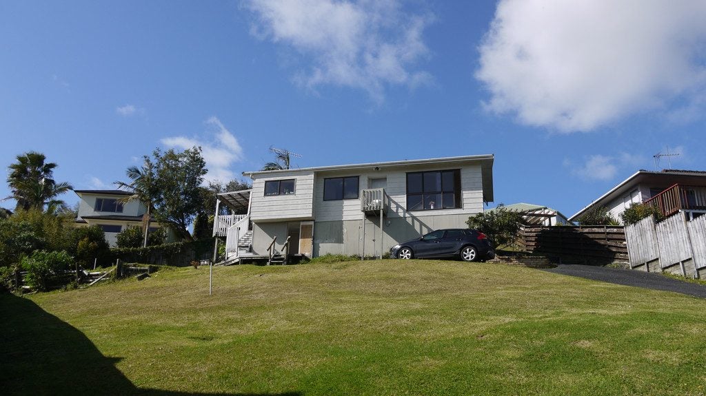 14 Dianthus Place, Browns Bay, Auckland - Carousel 4