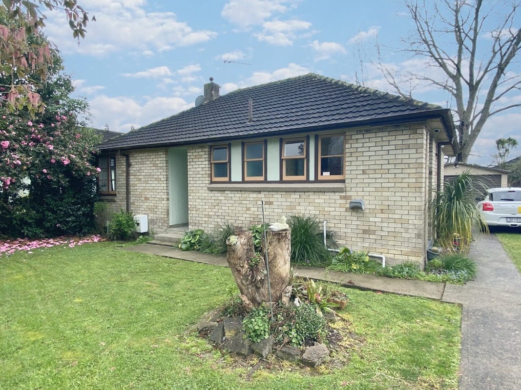 4 Allenby Street, Bader, Hamilton - Carousel 1