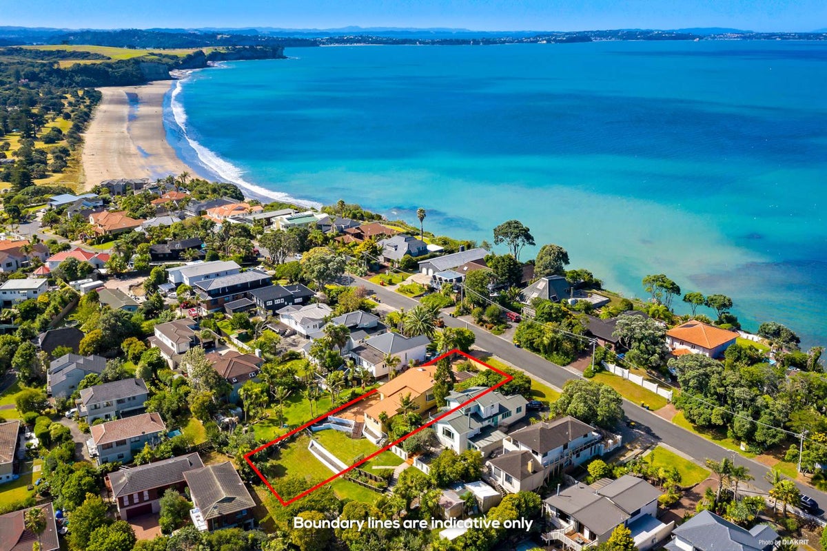 13 Cliff Road, Torbay, Auckland - Carousel 1