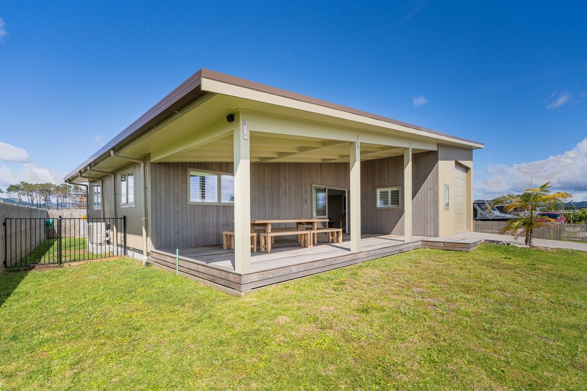 168 Harbour Drive, Matarangi, Whitianga - Carousel 1