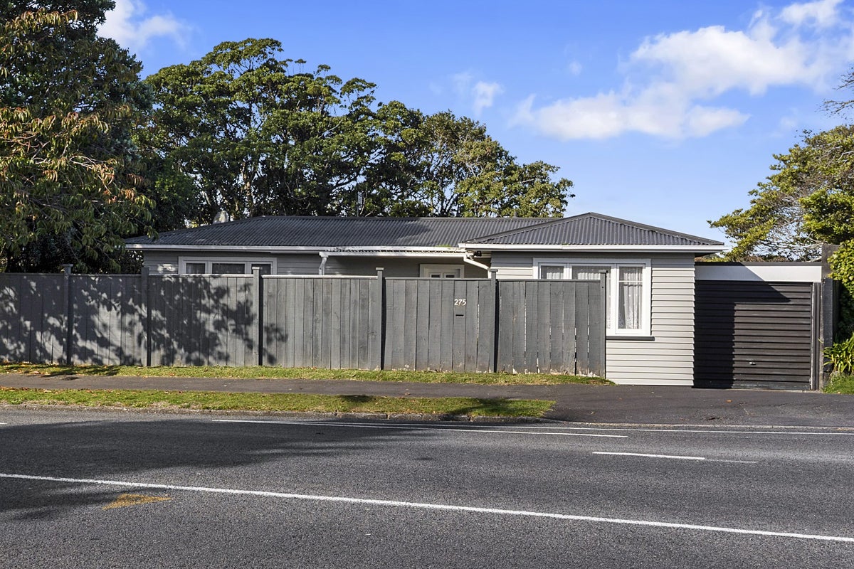 275 Coronation Avenue, Welbourn, New Plymouth - Carousel 19