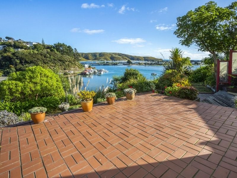 53A Bayview Road, Paremata, Porirua - Carousel 2