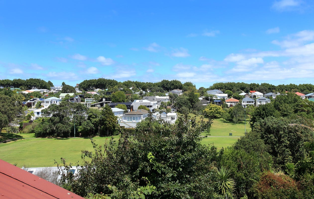 8 Wallingford Street, Grey Lynn, Auckland - Carousel 1