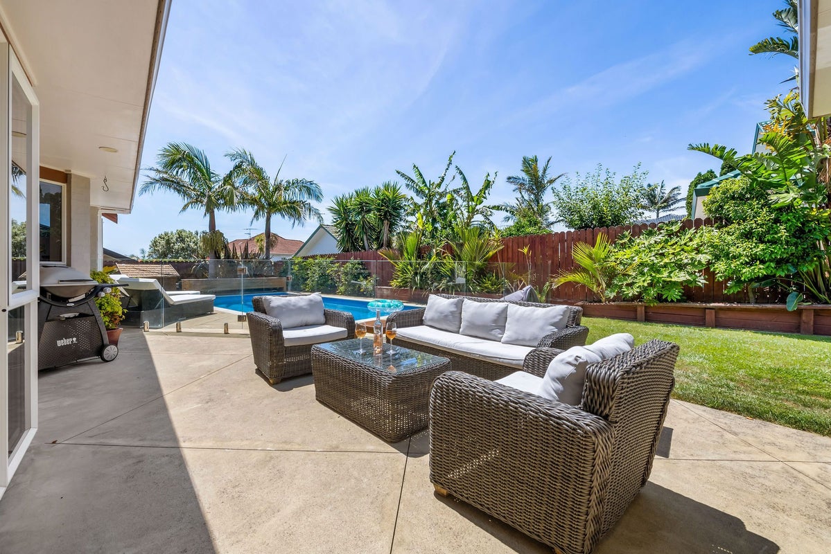 13 Balbriggan Rise, Dannemora, Auckland - Carousel 2