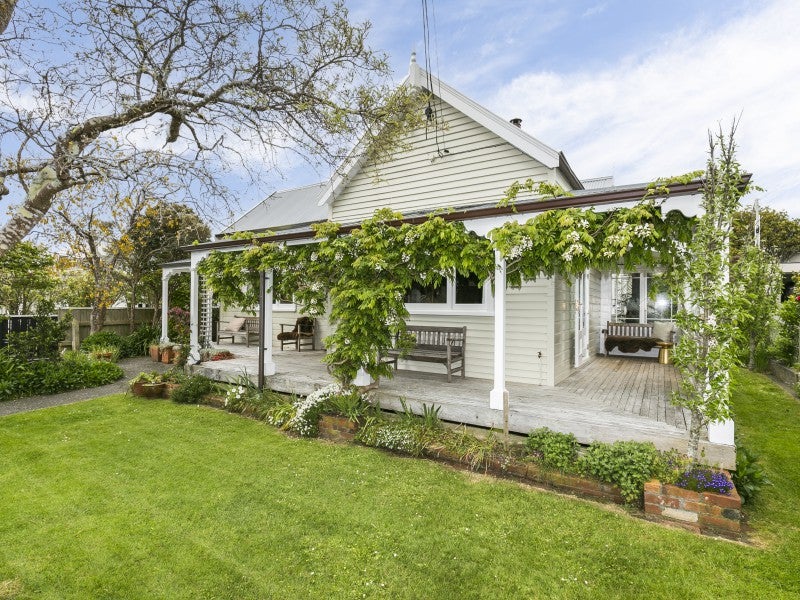 15 Marsden Avenue, Karori, Wellington - Carousel 1