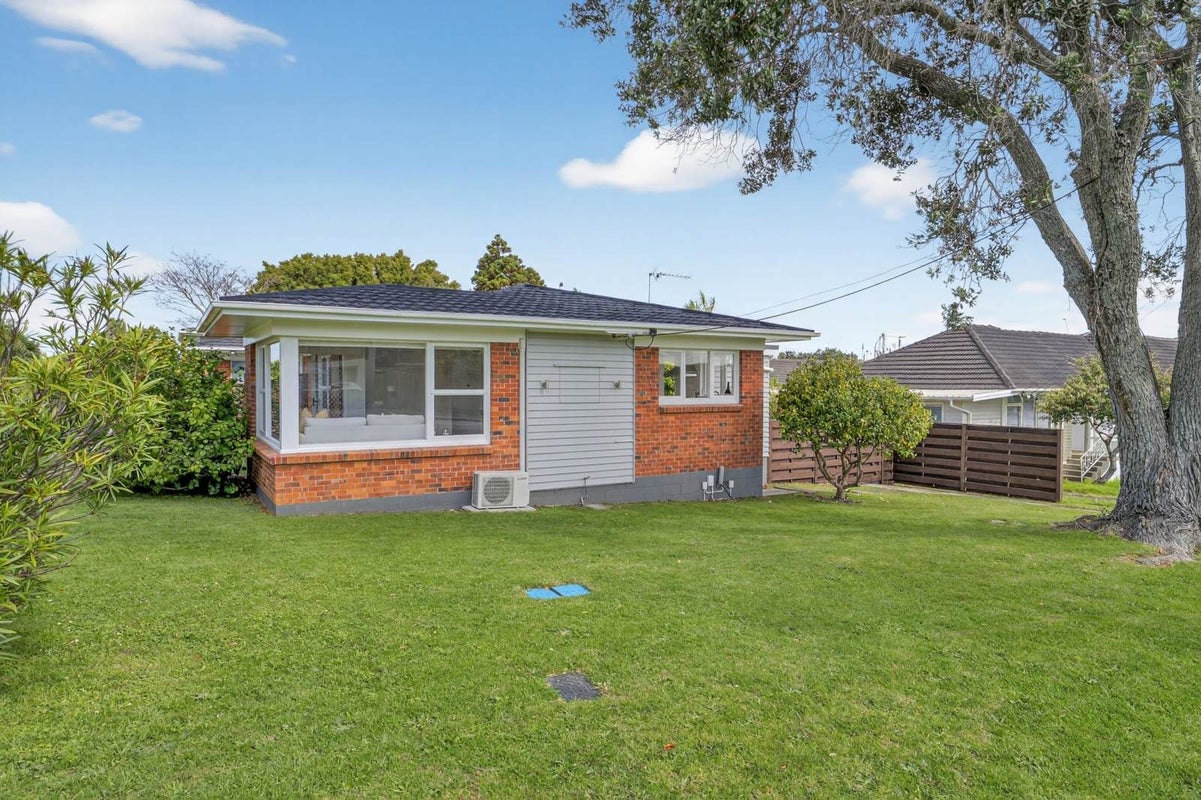 1/3 Ngaio Street, Takapuna, Auckland - Carousel 2