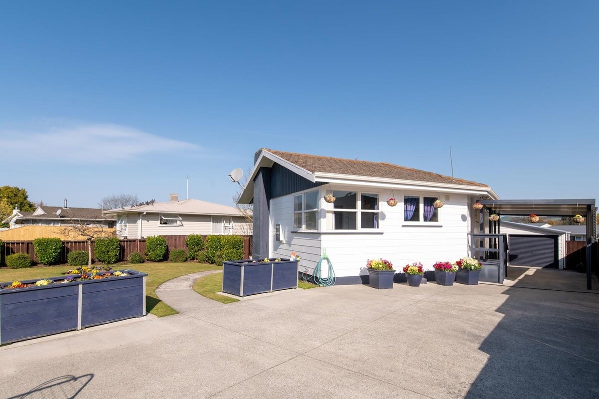 42 Roger Street, Pukehangi, Rotorua - Carousel 1