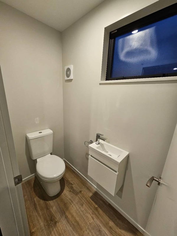 87 Charles Street, Waltham, Christchurch - Carousel 11