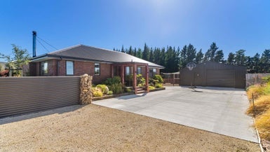 2/32 Glenmark Drive, Waipara, Amberley - Carousel 1