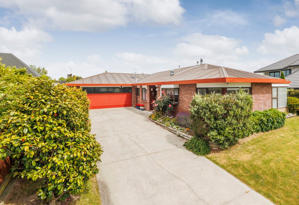 8 Colorado Crescent, Milson, Palmerston North - Carousel 1