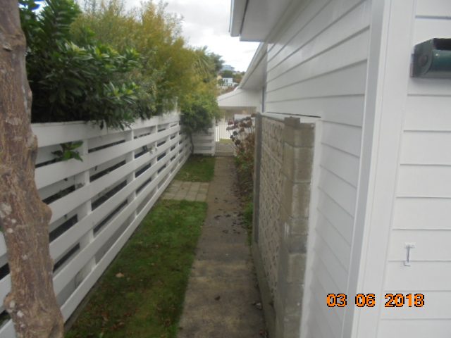 16 Churton Drive, Churton Park, Wellington - Carousel 13