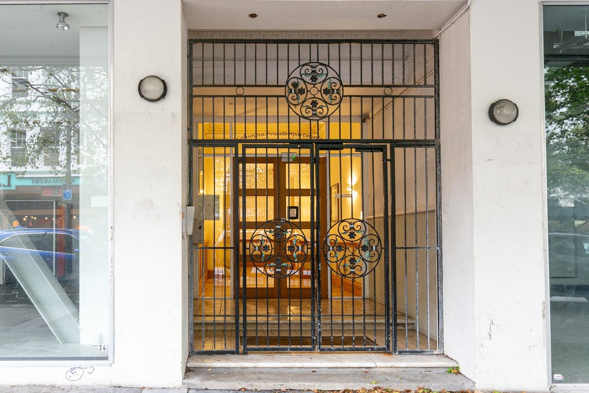 2/32 Cuba Street, Te Aro, Wellington - Carousel 2